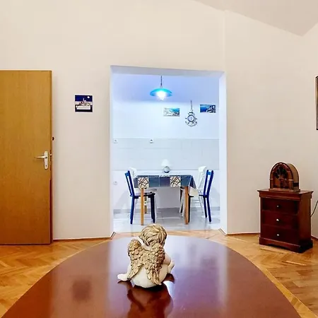 Apartment Beach Apartment Selce